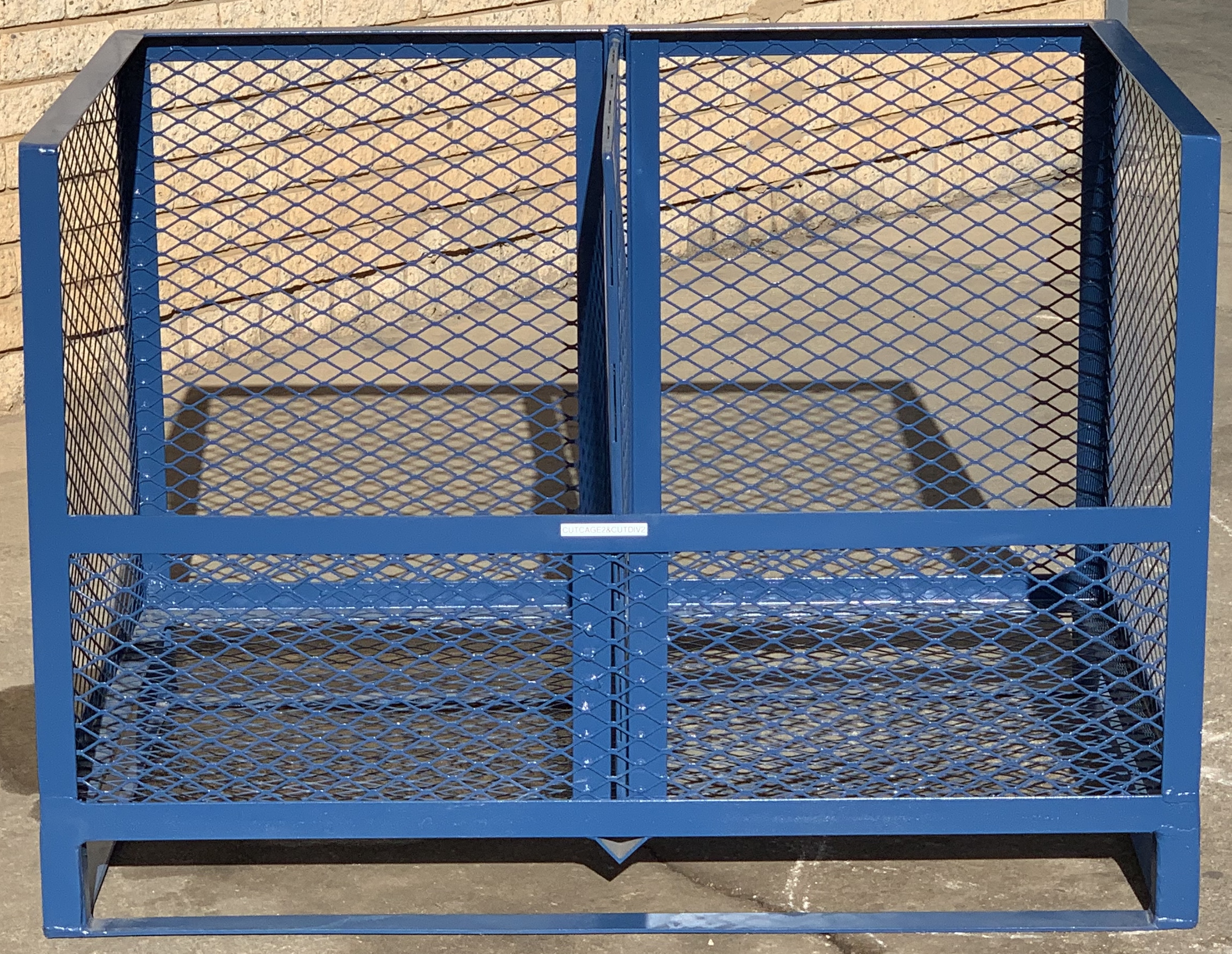 Cut-Away Cage - Made from 40 x 40 x 3 Angle Iron(No divider - need to buy seperately)