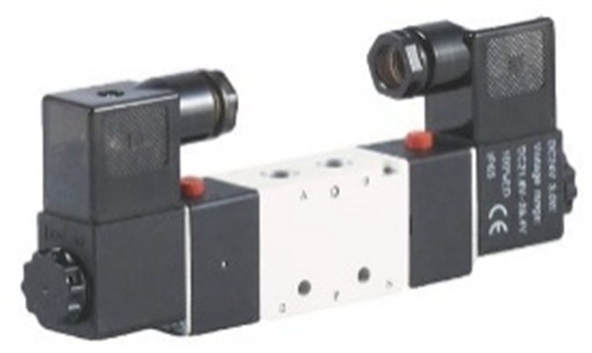 SOLENOID VALVES Single Solenoid 3/2 Way 1/8" Valve to Double Solenoid 5/3 Way 1/2" Centre Exhaust